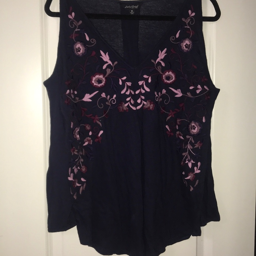 Lucky Brand cold shoulder top.